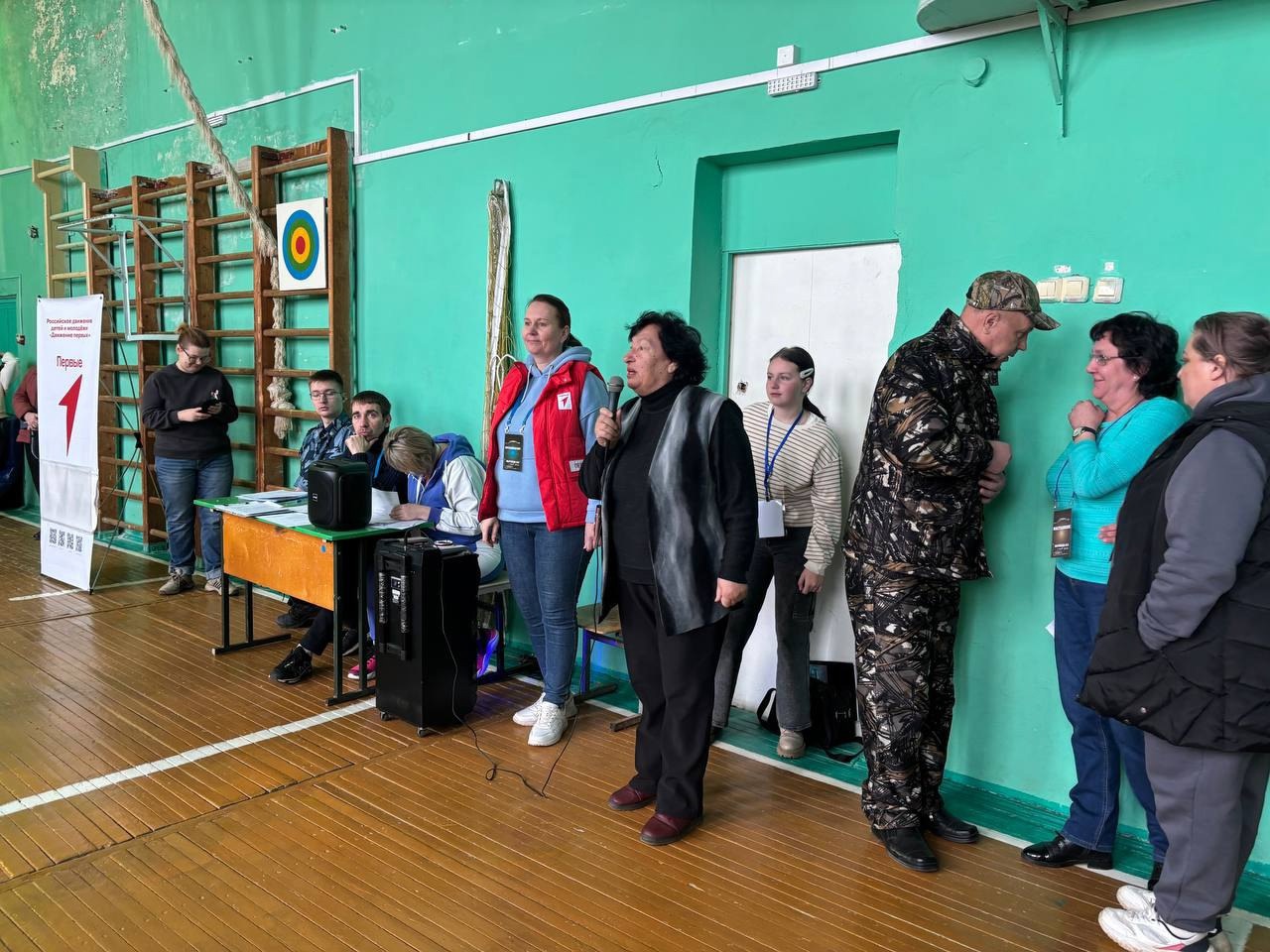 08.04.2025г. Ветераны приветствовали участников Парфинской, Федорковской, Полавской школ в д. Новая Деревня на мероприятии военно - патриотической игры &quot;Зарница 2.0&quot;.